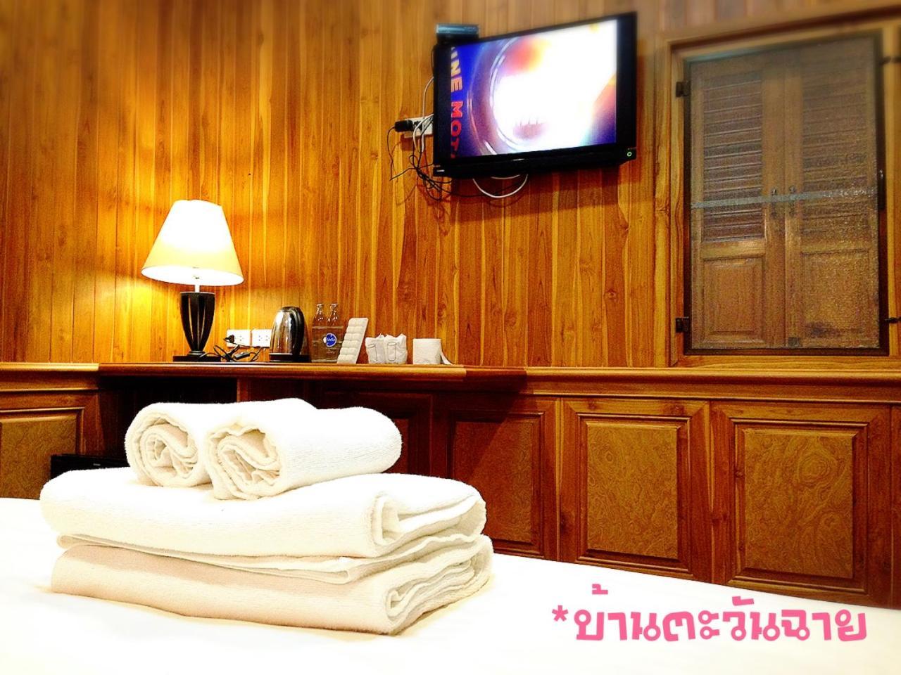 Hotel Baan Tawan Shine Surin Exteriér fotografie